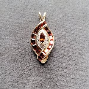 14k gold pendant